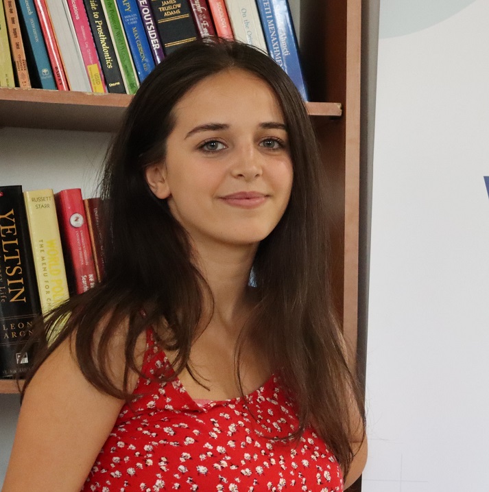 Erleta Ajvazi